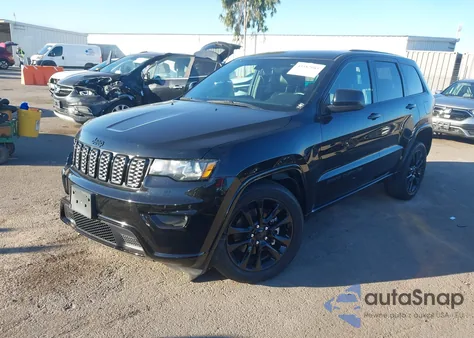 2021 Jeep Grand Cherokee Laredo X 4X2 из США, поврежденный, VIN 1C4RJEAG9MC798273